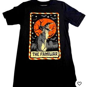 Hot Topic T-Shirt Juniors Black M Witch Cat Familiar Tarot Card Boyfriend Fit